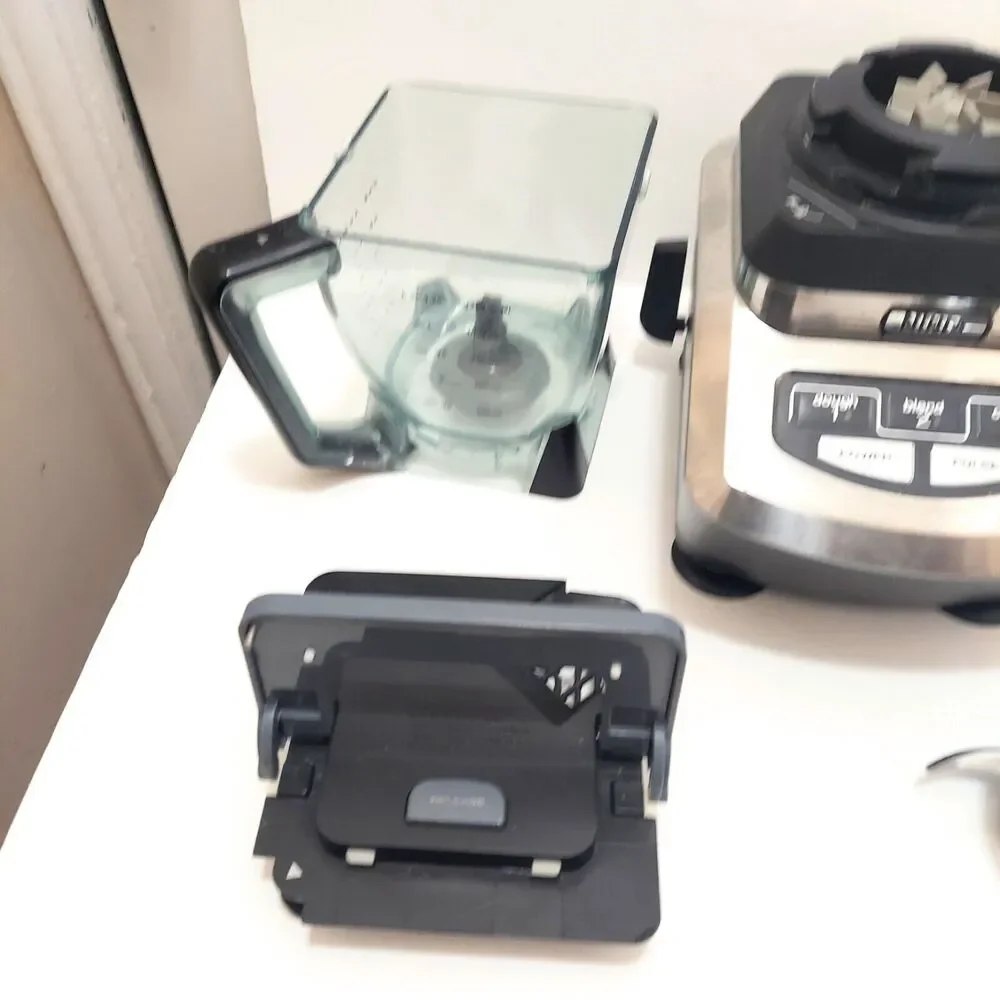 Ninja Blender BL701WM30 With 40 Ounce Pitcher Chrome And Black - Picture 5 of 5